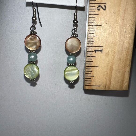 Dangle Freshwater Pearl Disc Earrings - Picture 4 of 5